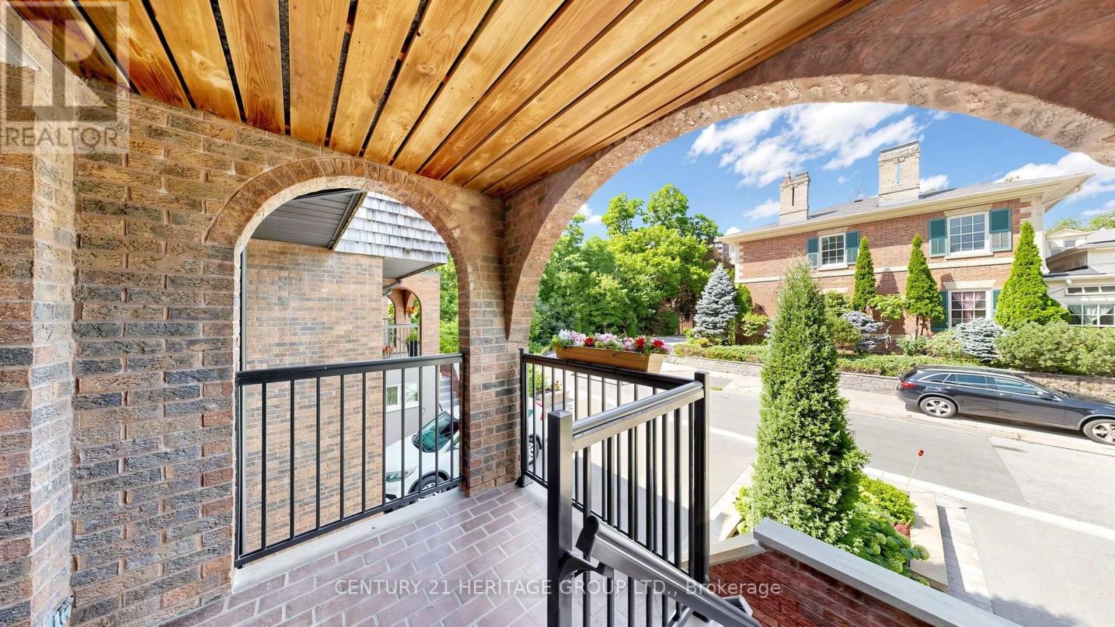59 CRICKLEWOOD CRESCENT