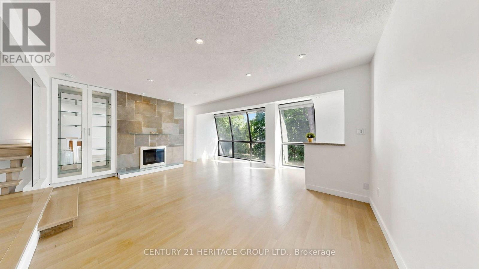 59 CRICKLEWOOD CRESCENT