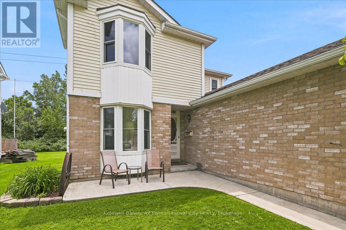 75 EDISON CRESCENT
