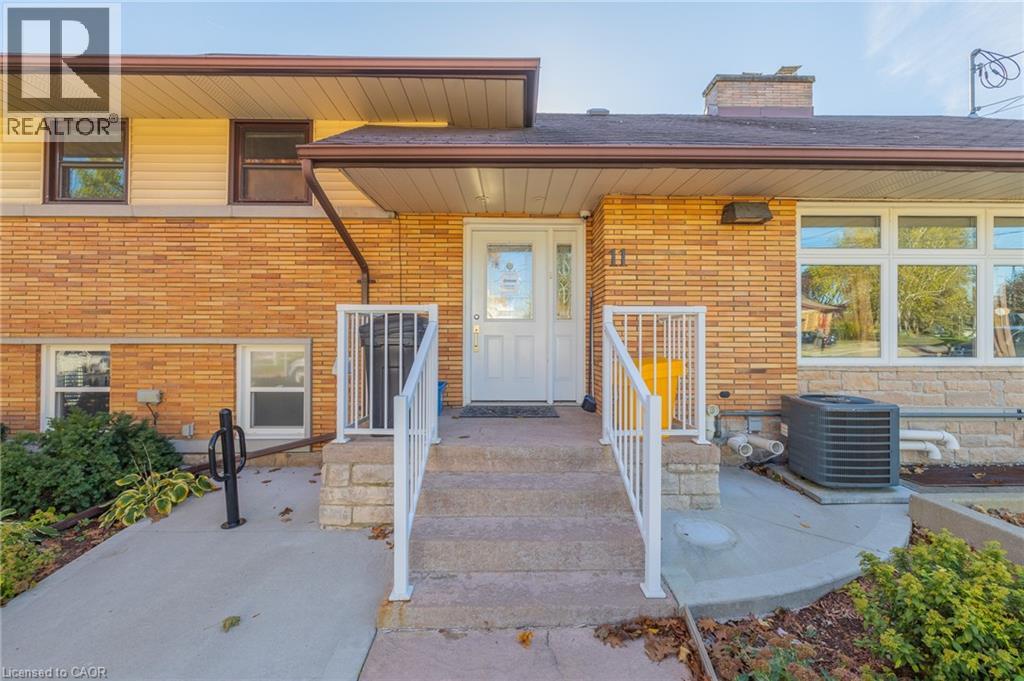 11 BELMONT Avenue W