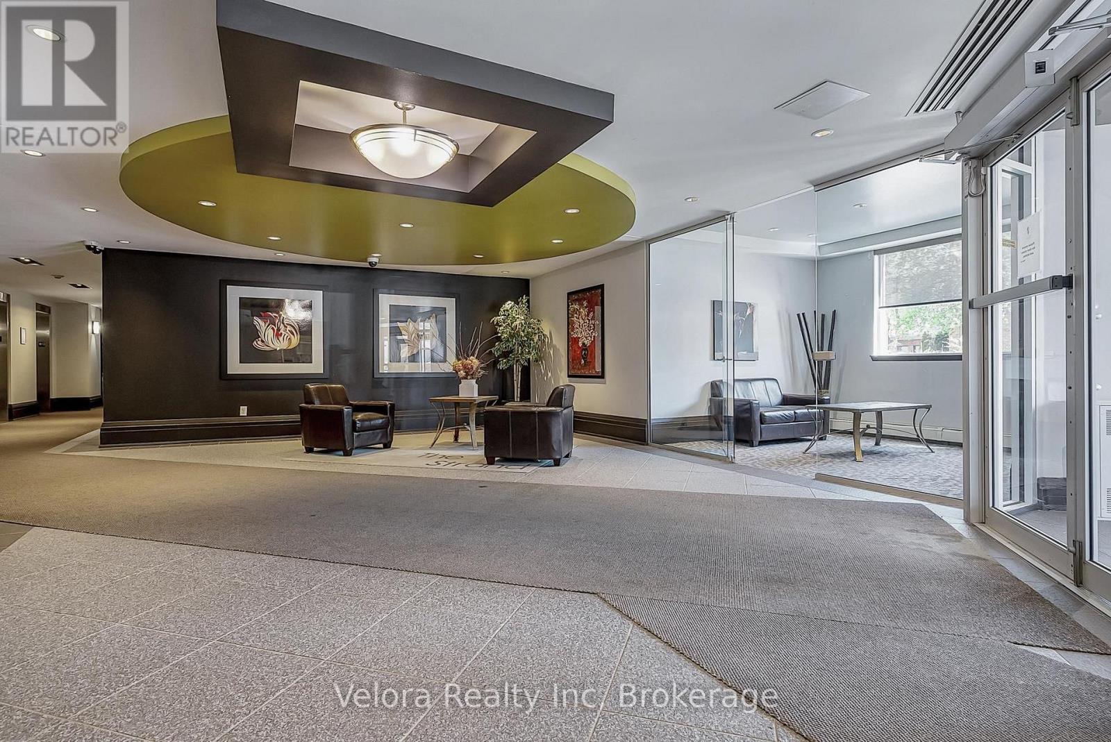 414 - 429 SOMERSET STREET W