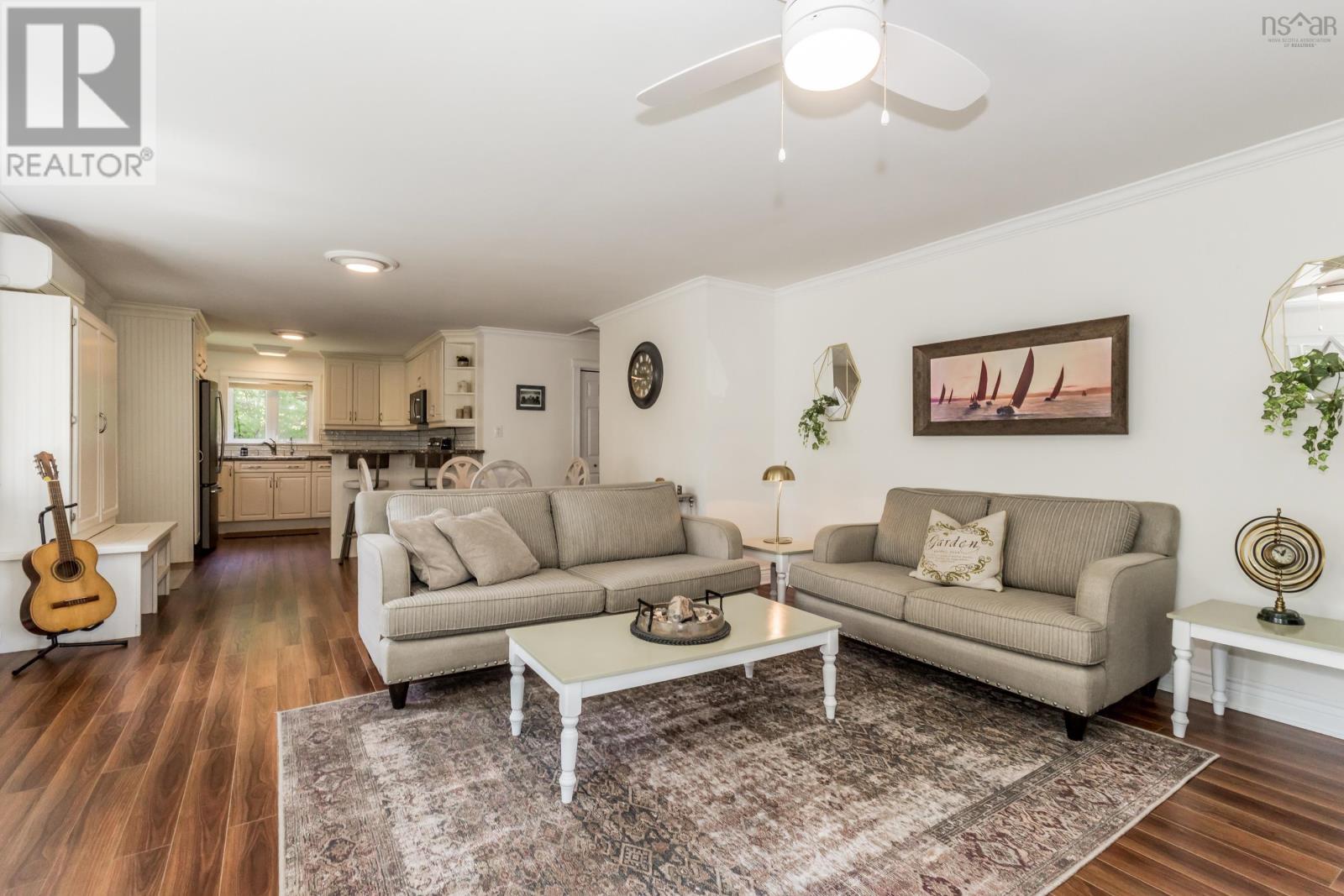 504 Lake Drive - Photo 4