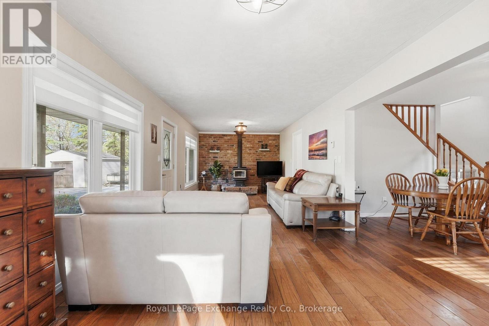 924 TANGLEWOOD DRIVE