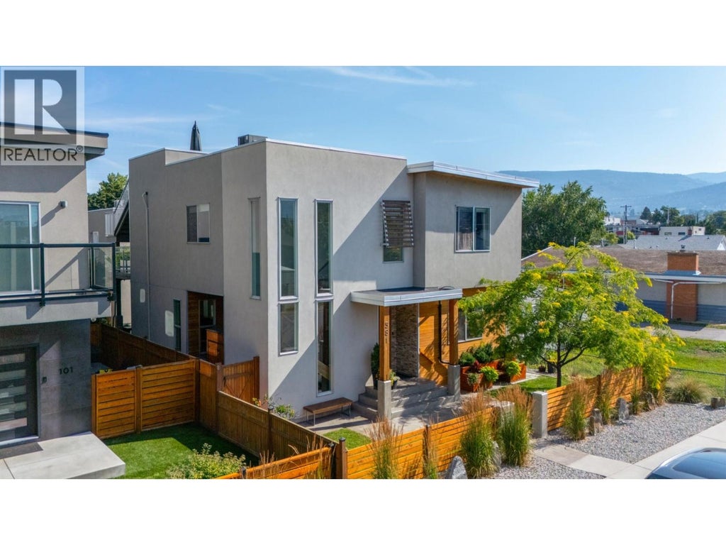 581 CHURCHILL AVENUE, PENTICTON, BC V2A 1E2 - Image 1842973277.jpeg?d=l