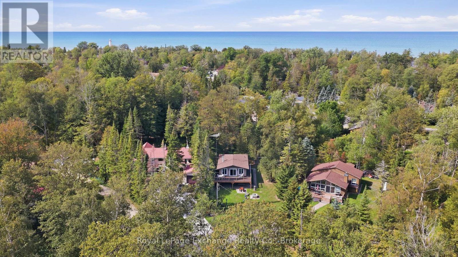 313 SPRUCE CRESCENT