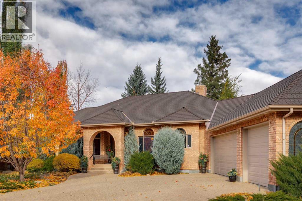 39 Baycrest Court SW
