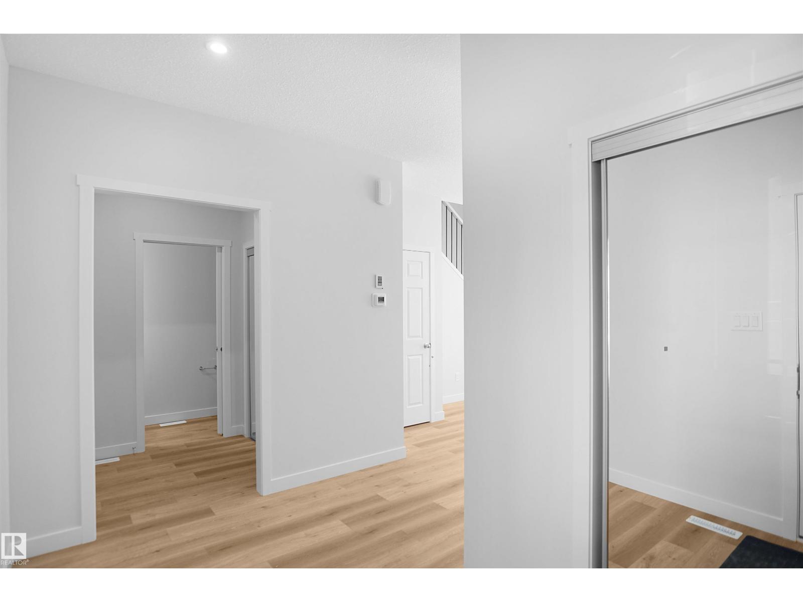 1928 210 ST NW