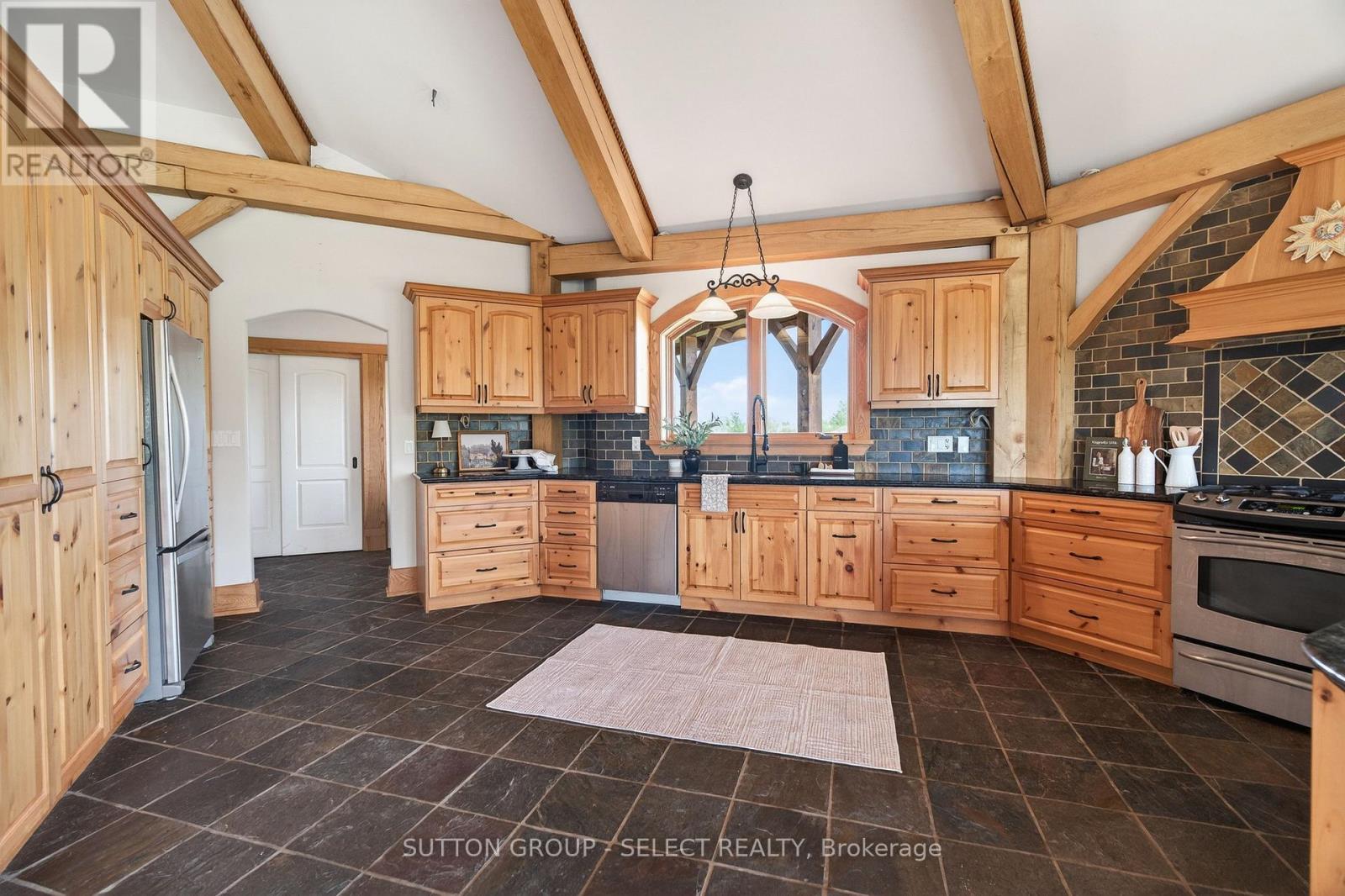 21170 MAYFAIR ROAD