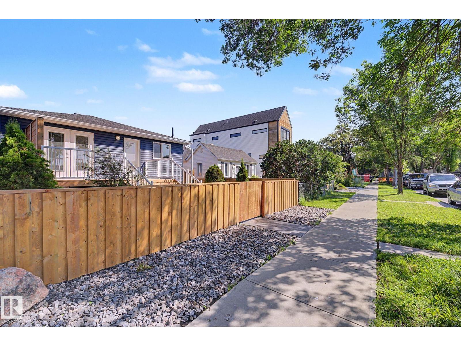 10570 66 AV NW
