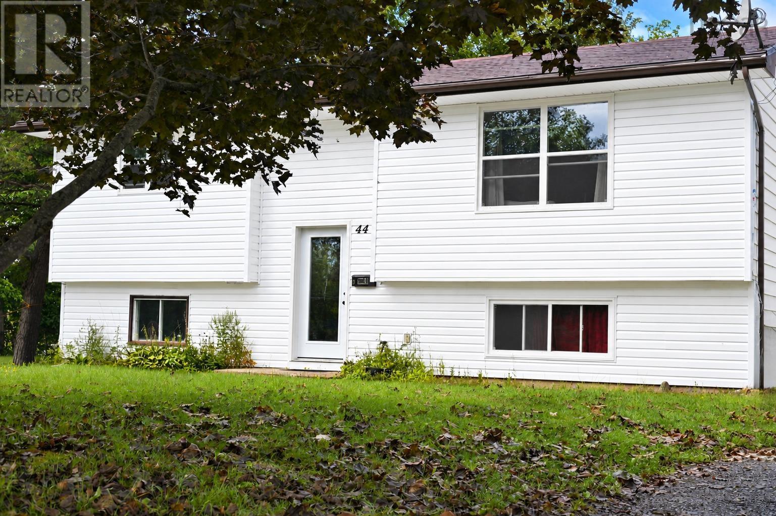 44 Sumac Avenue