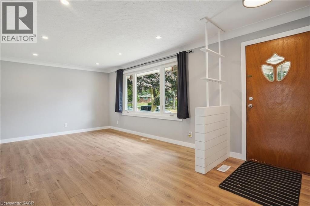 1 ROBROY Court Unit# UPPER UNIT