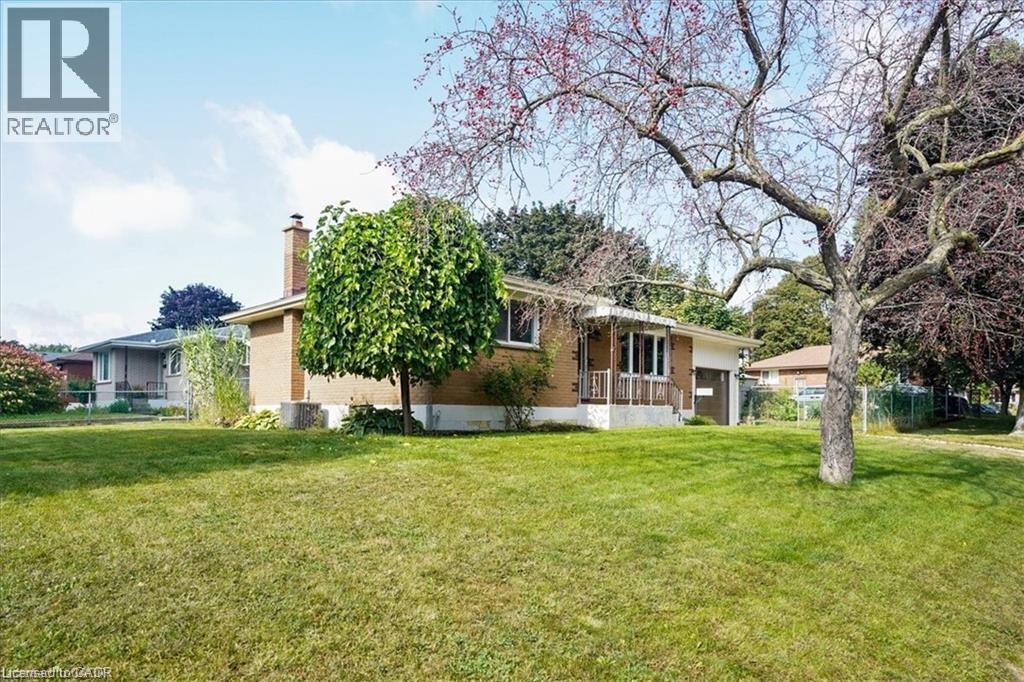 1 ROBROY Court Unit# UPPER UNIT
