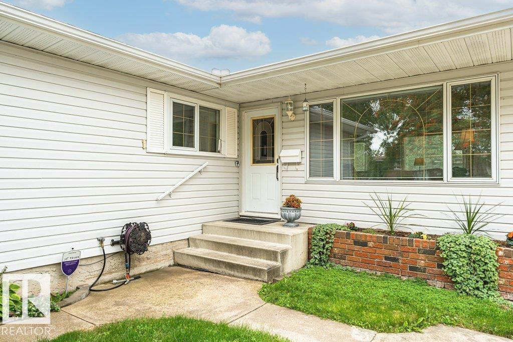 9222 88 ST