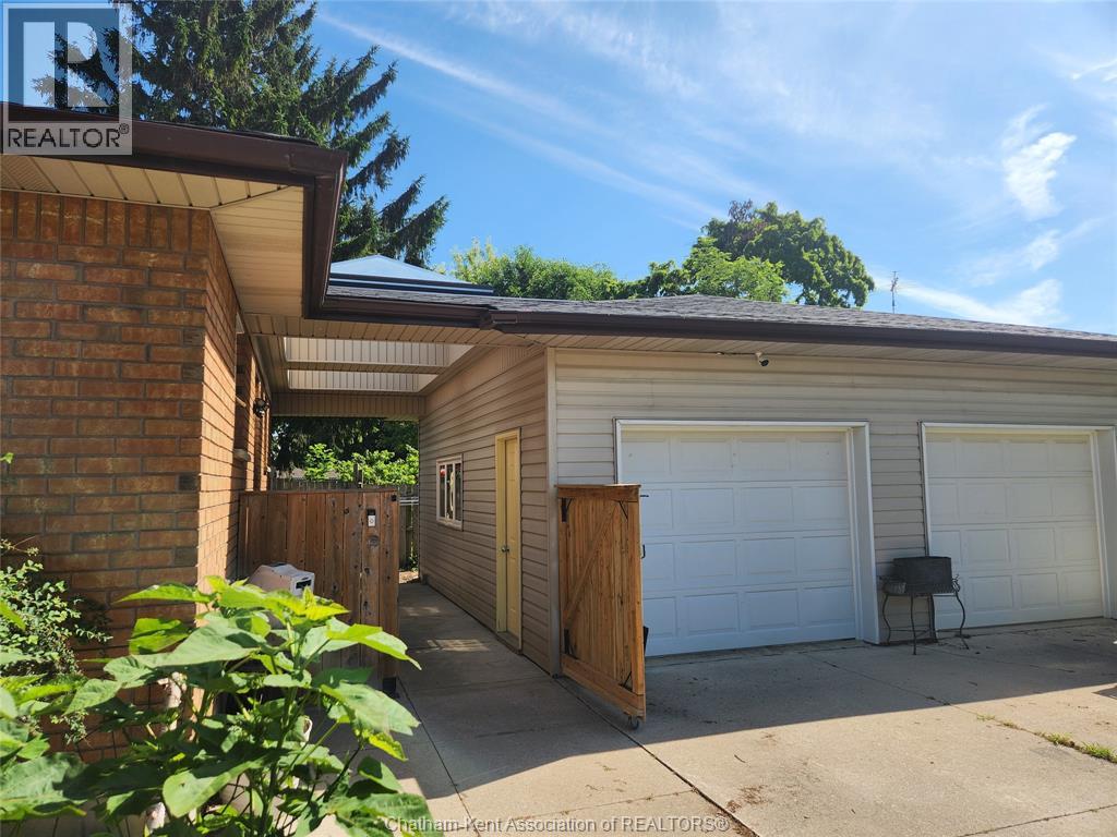 222 Catherine STREET