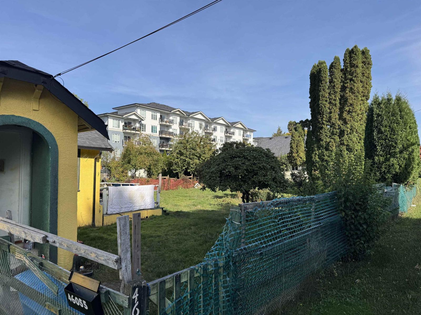 46055 CLEVELAND AVENUE, Chilliwack Proper East