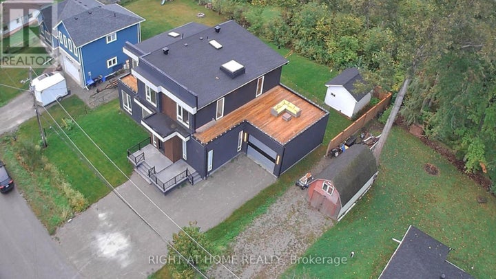 Photo 1 of 49 — 56 SALLOWS DRIVE, Tay, ON L0K 2A0