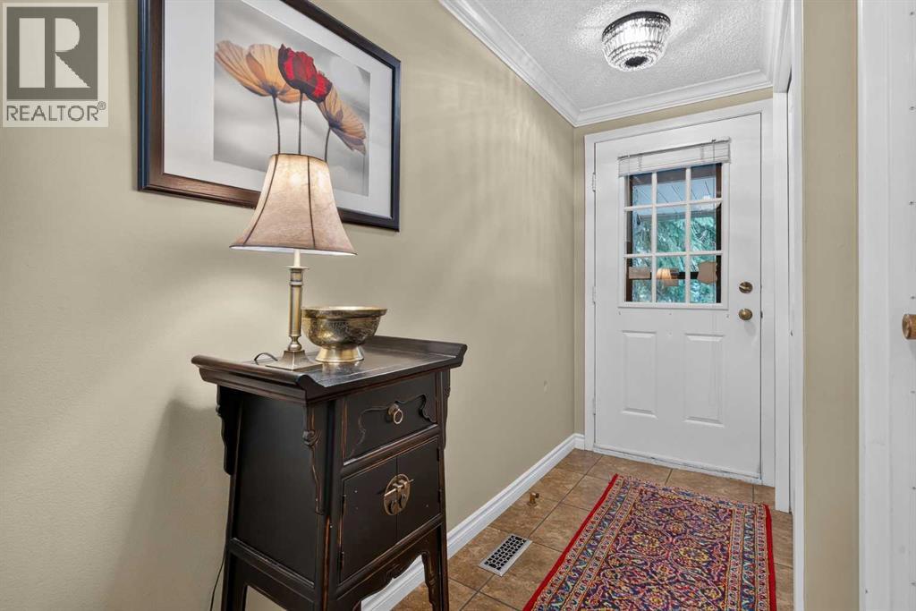 12, 140 Point Drive NW