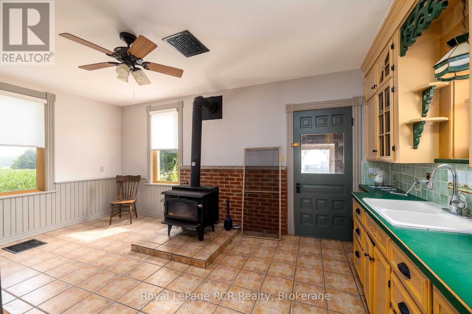 611808 SOUTHGATE SIDEROAD 61
