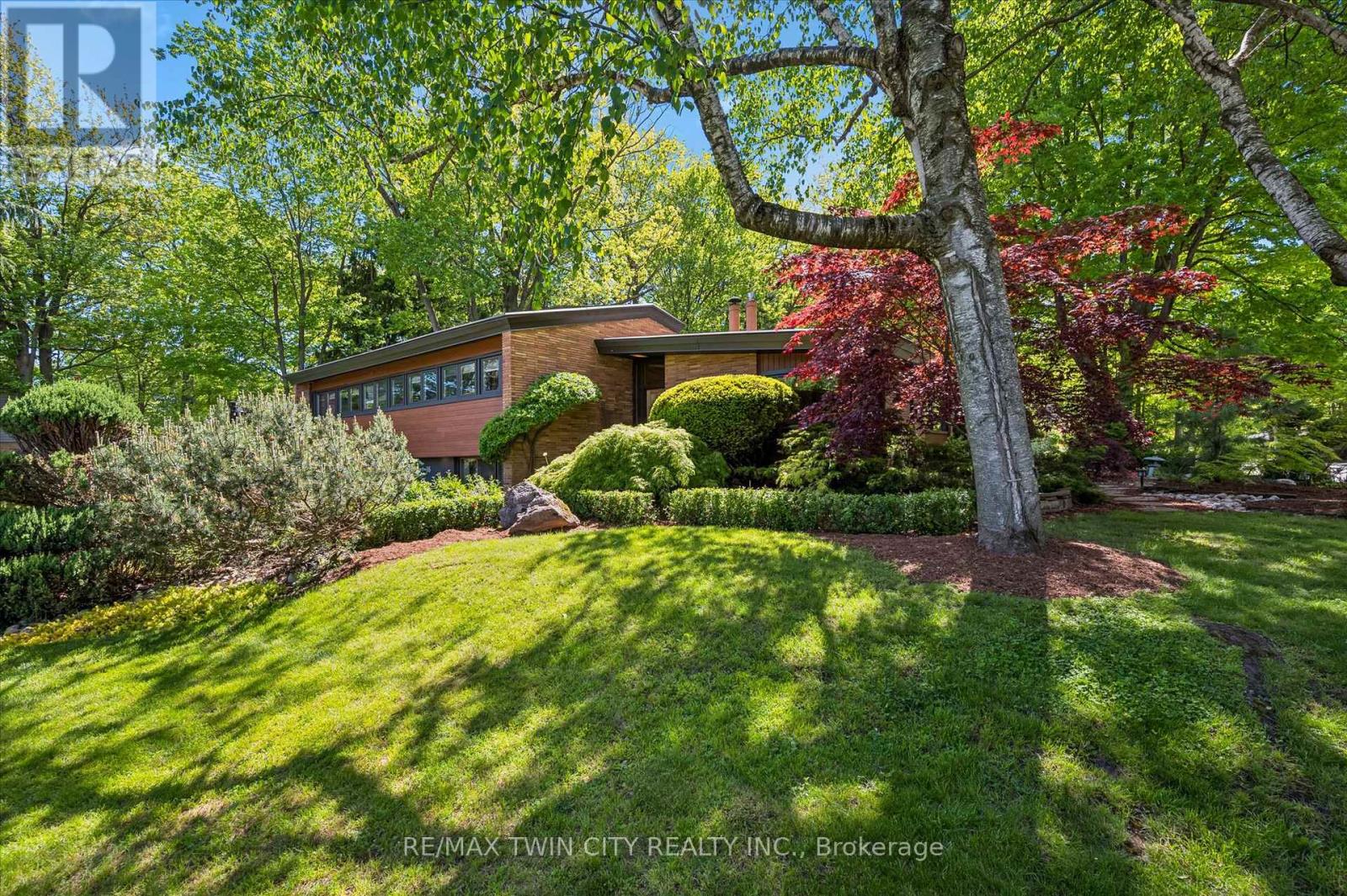 16 PARKWOOD DRIVE