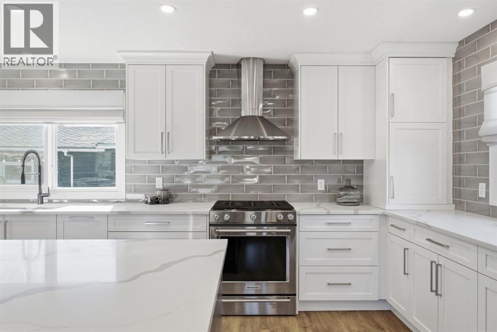543 Willingdon Boulevard SE