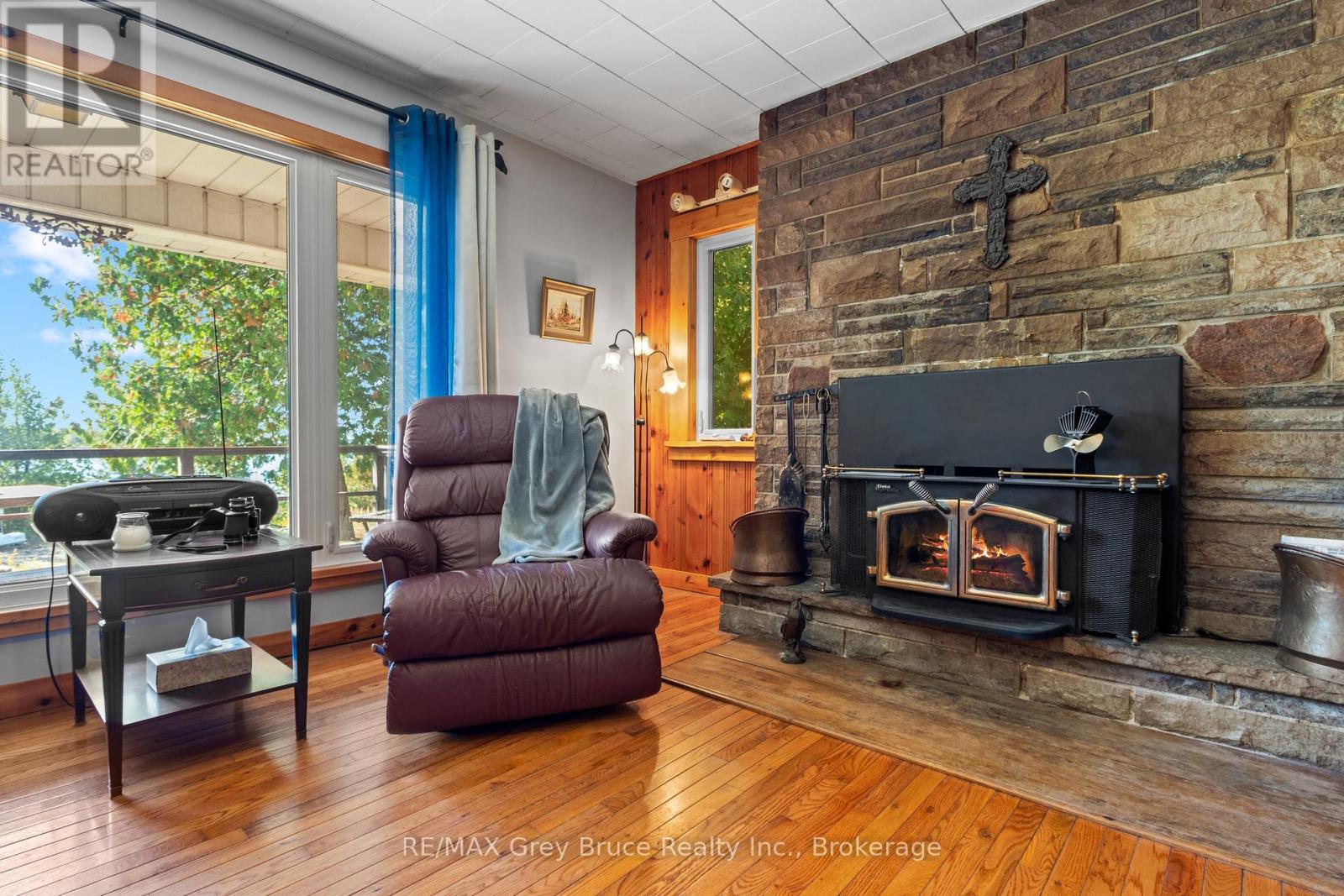 948 DORCAS BAY ROAD