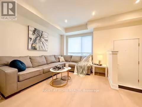 2 - 127 Frederick Tisdale Dr, Toronto (Downsview-Roding-Cfb), ON 5