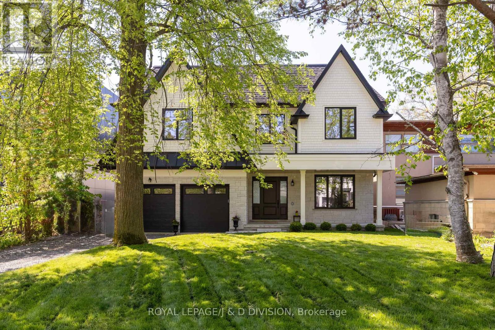 99 LAKE PROMENADE