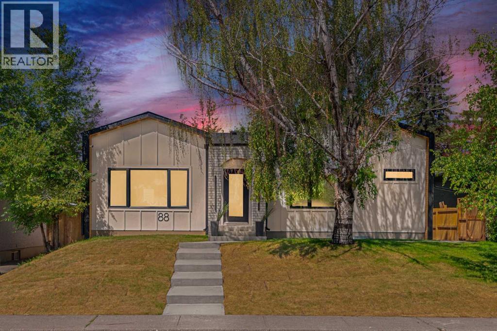 88 Cheyenne Crescent NW