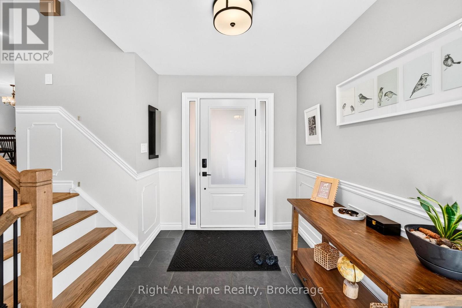 23 LAURENDALE AVENUE