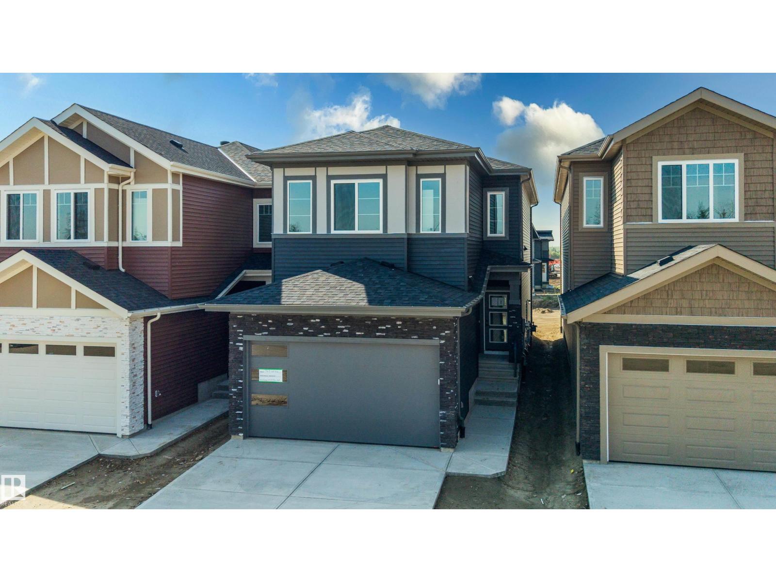 727 158 AV NE