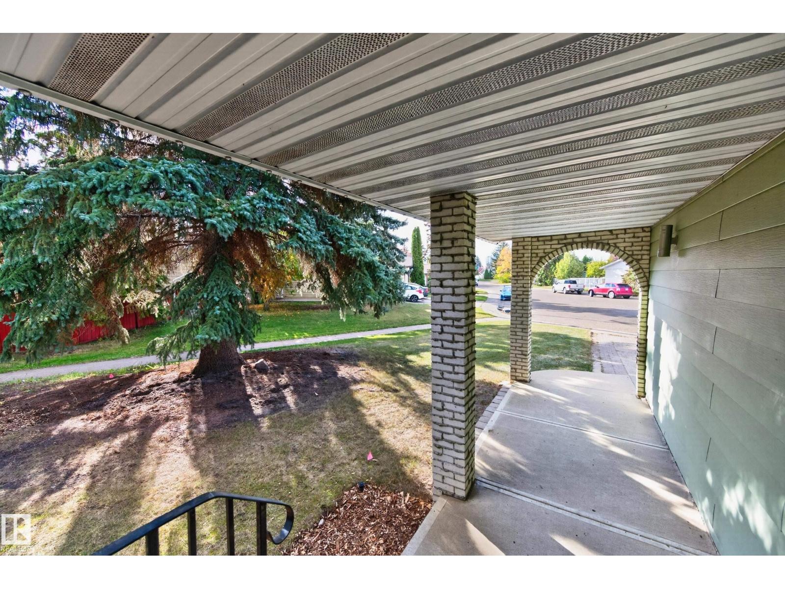 10706 33A AV NW