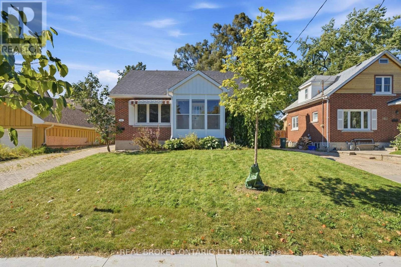 363 LAWRENCE AVENUE