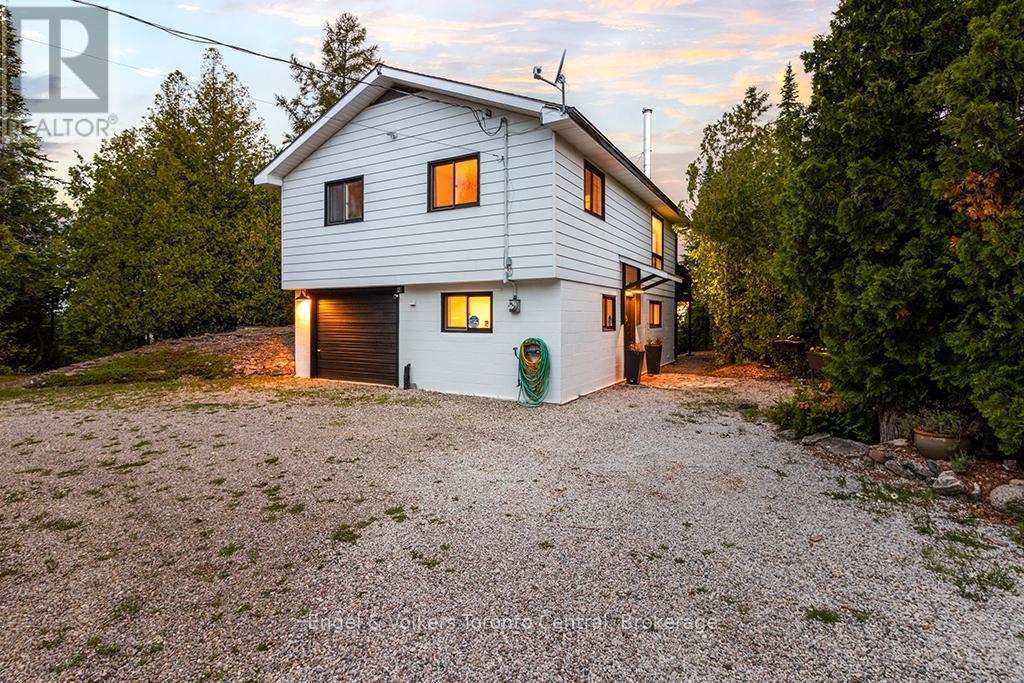 64 LARSEN COVE ROAD N