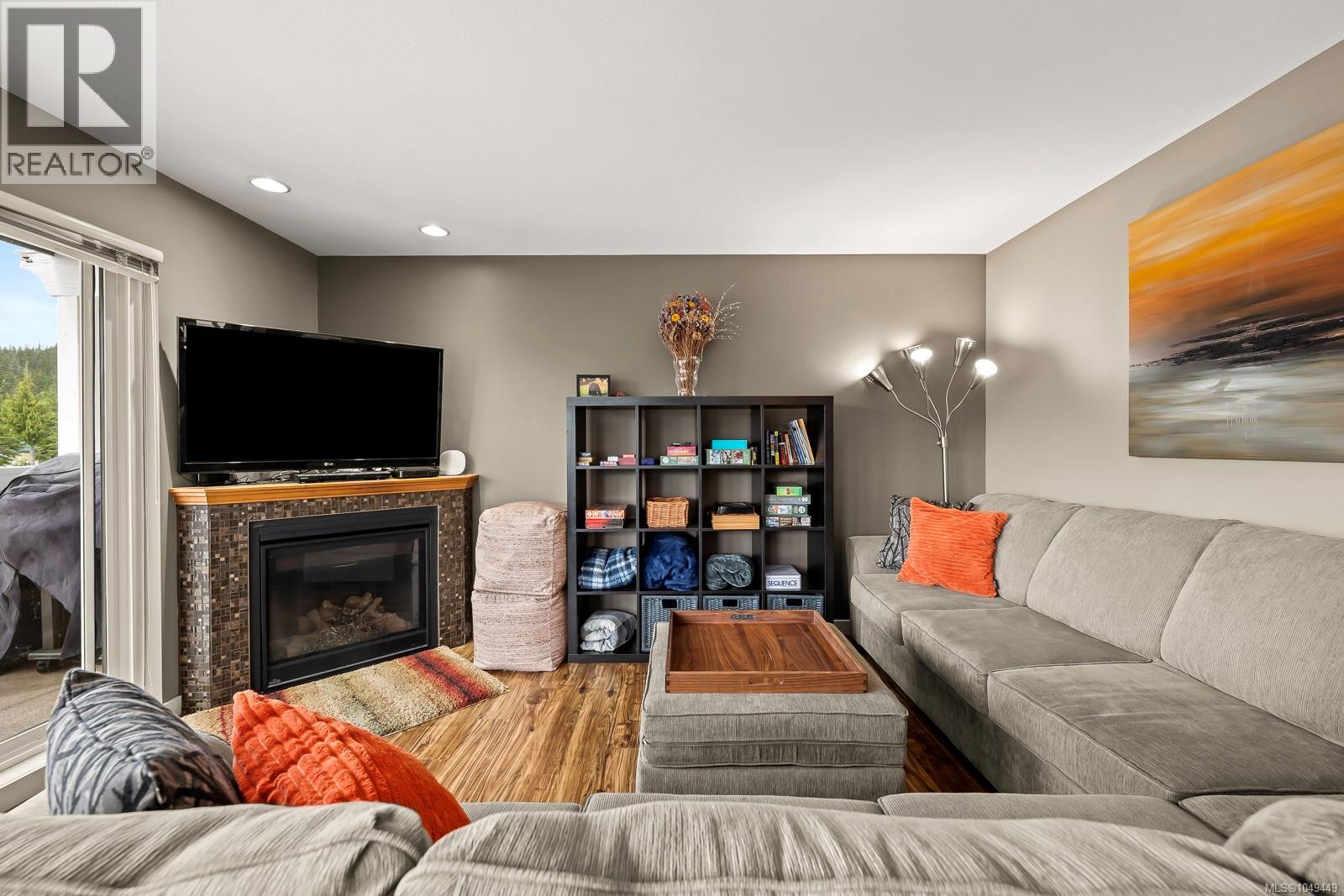 9 1370 Henry Rd