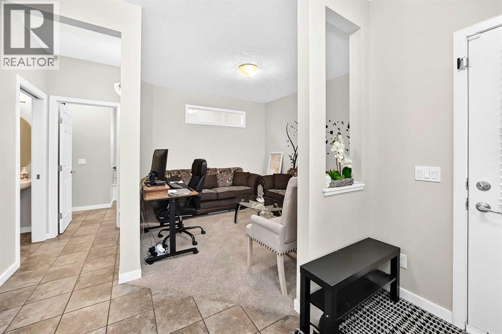 56 PANATELLA Parade NW