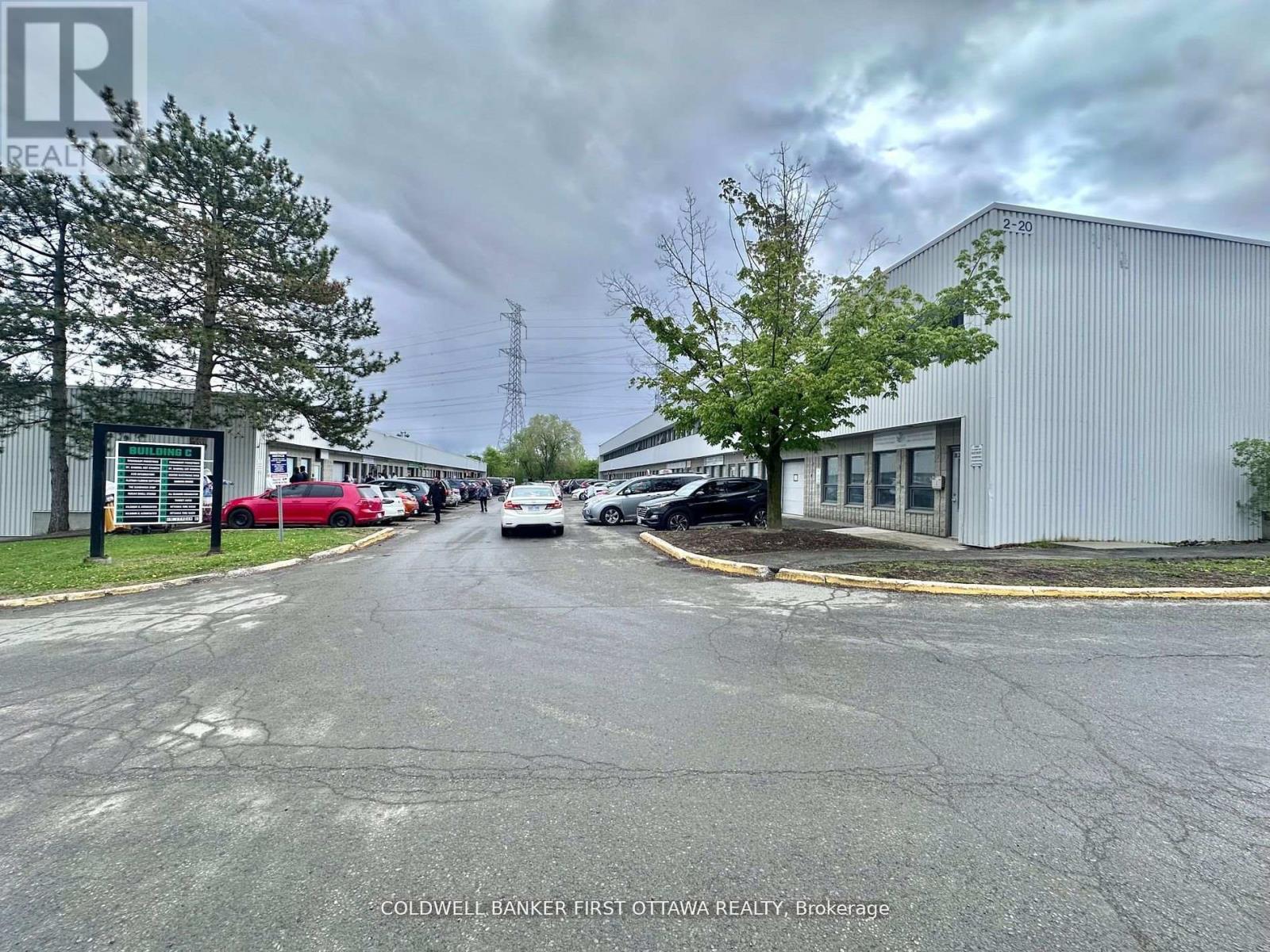 B2 - 2285 ST LAURENT BOULEVARD