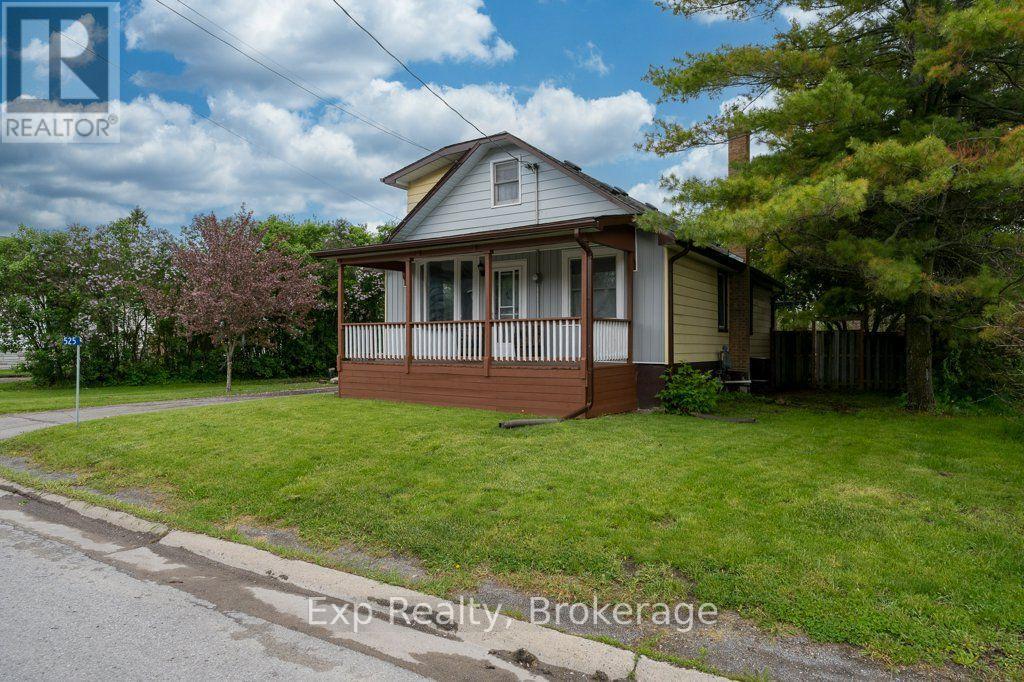 525 CANNIFTON ROAD N