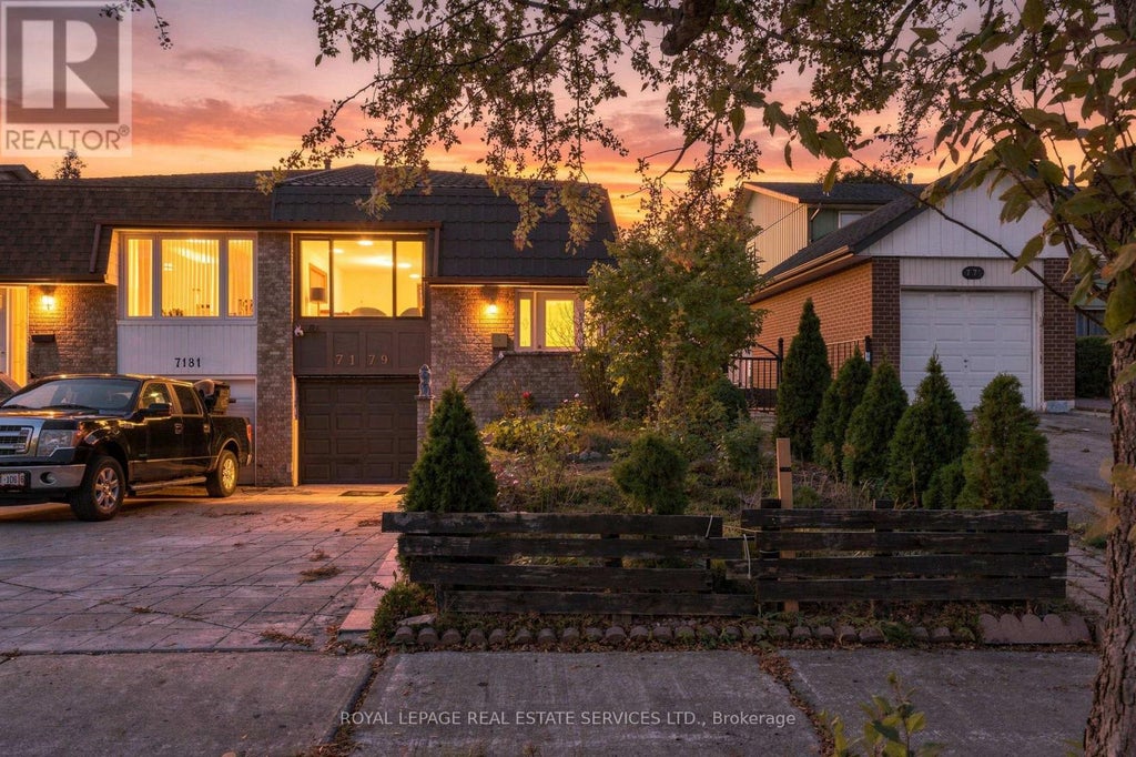7179 DELMONTE CRESCENT, MISSISSAUGA (MALTON), ON L4T 3L4 - Image 2955003271.jpeg?d=l