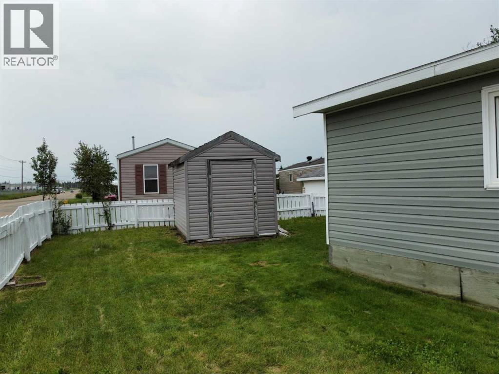 42 Evergreen Crescent - Photo 3