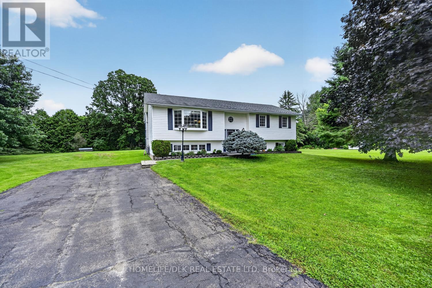 6 KIMBERLEY CRESCENT