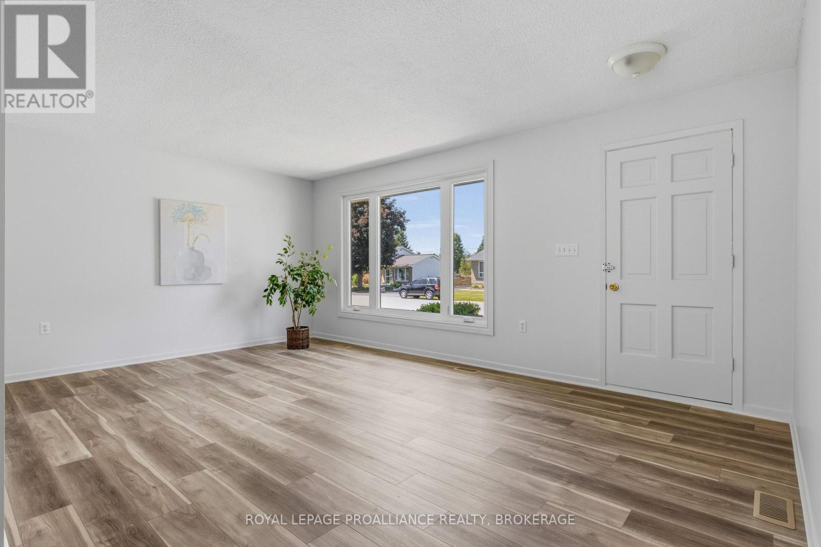 367 GEORGIANA STREET