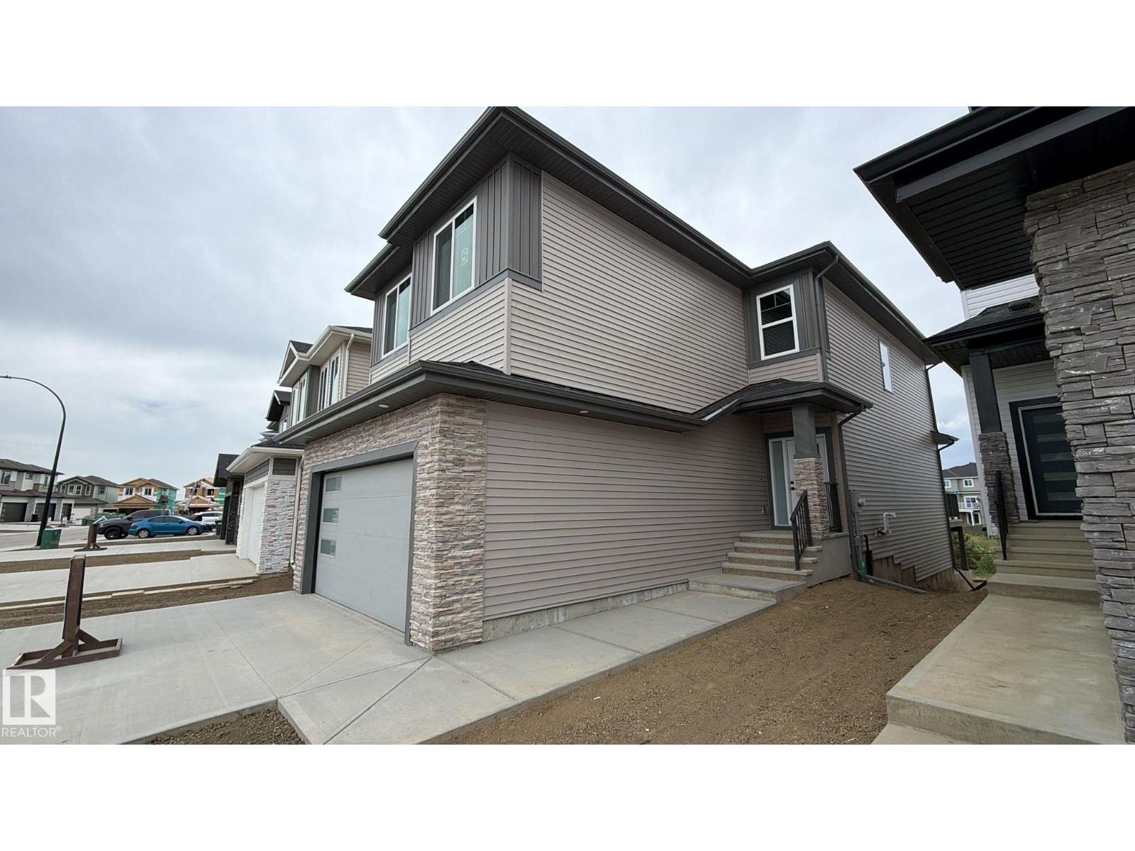 5 AXELWOOD CR