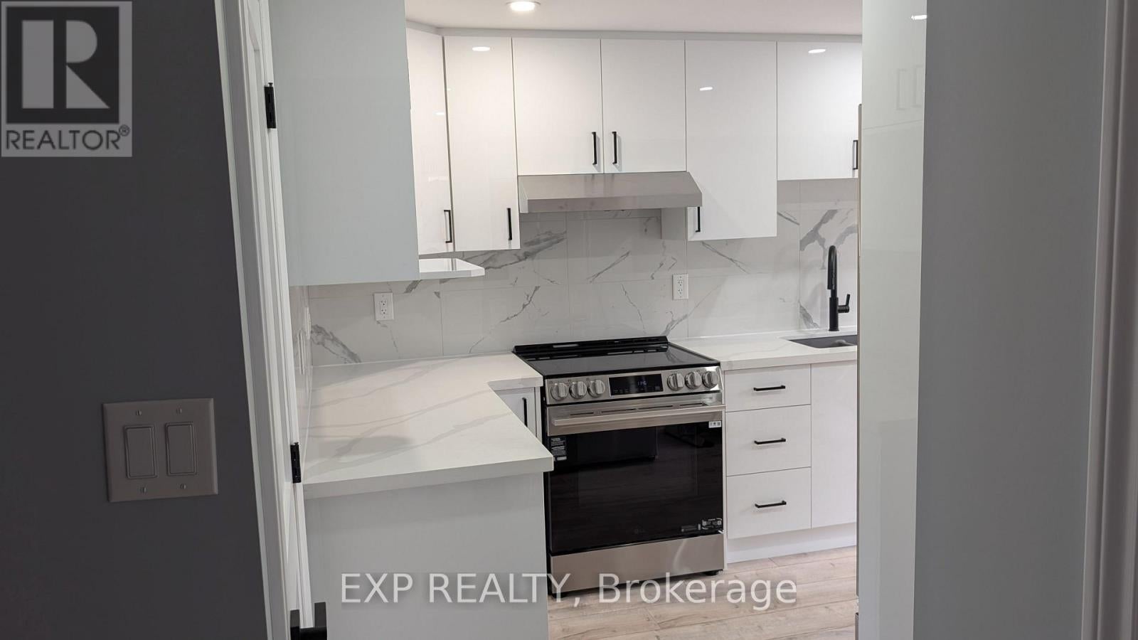 2 - 208 ISABELLA DRIVE