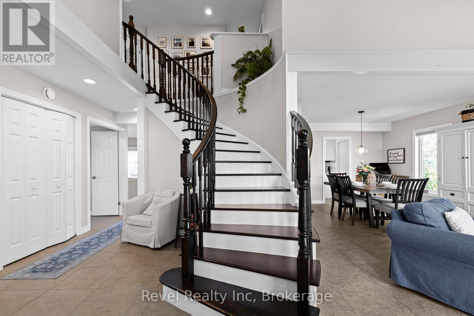 5 AVERY COURT