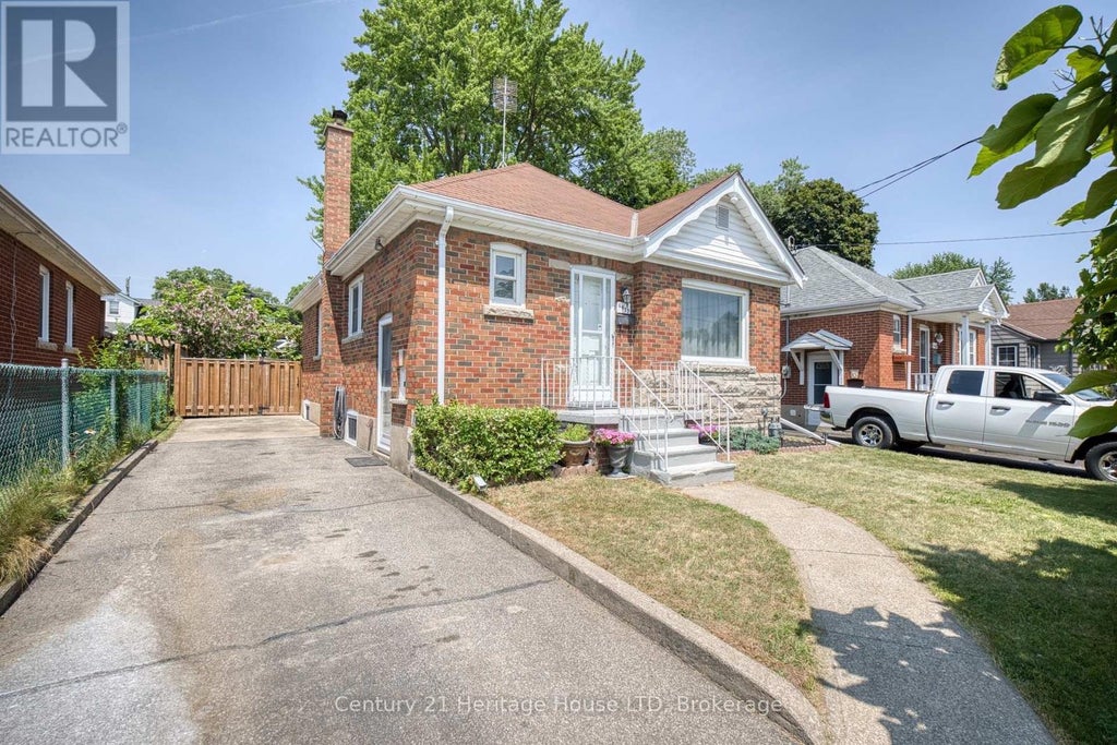 6477 BARKER STREET, NIAGARA FALLS (DORCHESTER), ON L2G 1Y6 - Image 559492600.jpeg?d=l