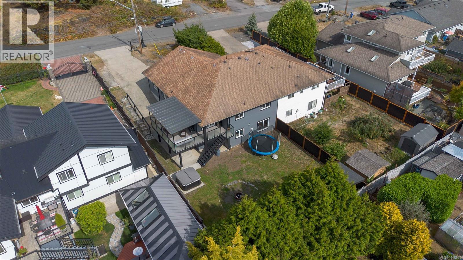 6913 Larkspur Rd