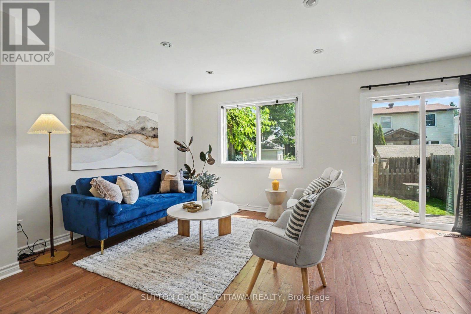 1833 BROUSSEAU CRESCENT