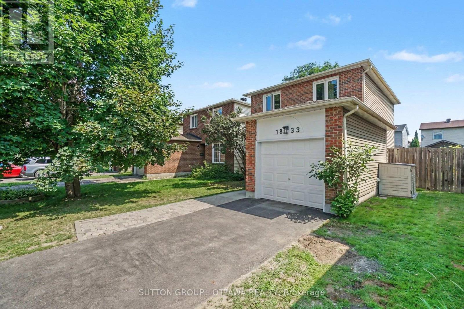 1833 BROUSSEAU CRESCENT