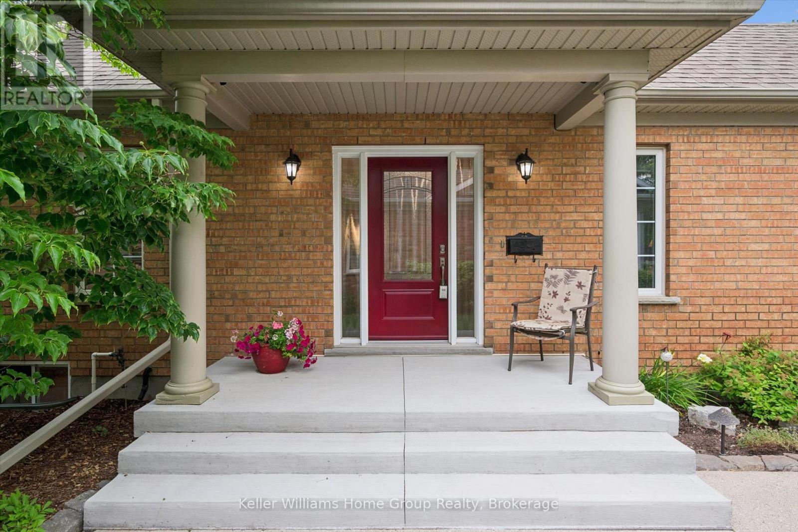 9 MAGNOLIA LANE