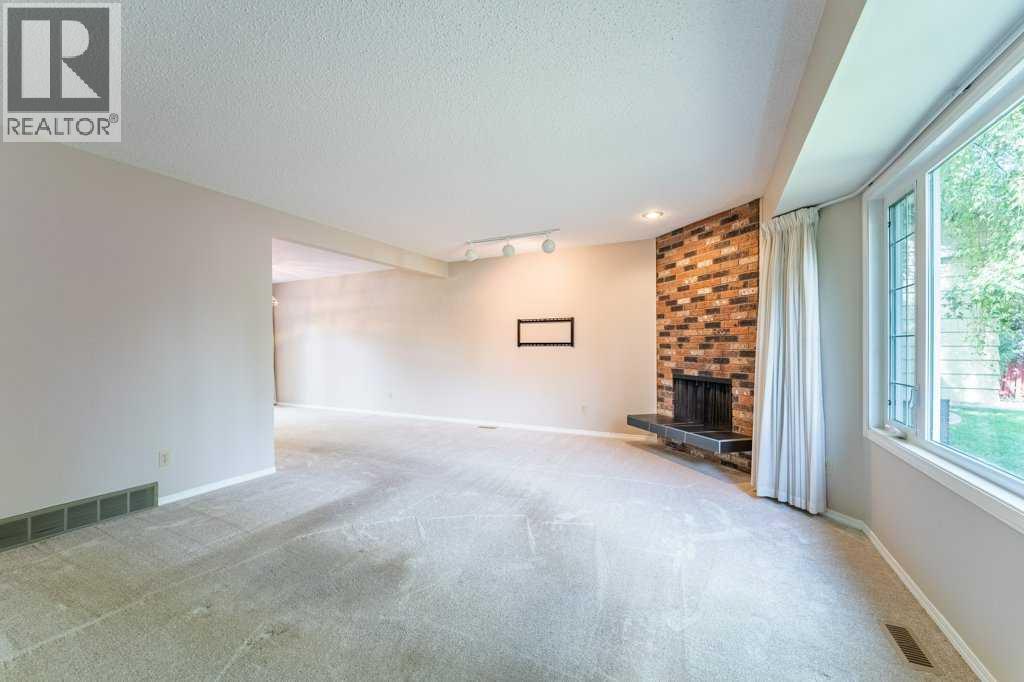 3239 Oakwood Drive SW